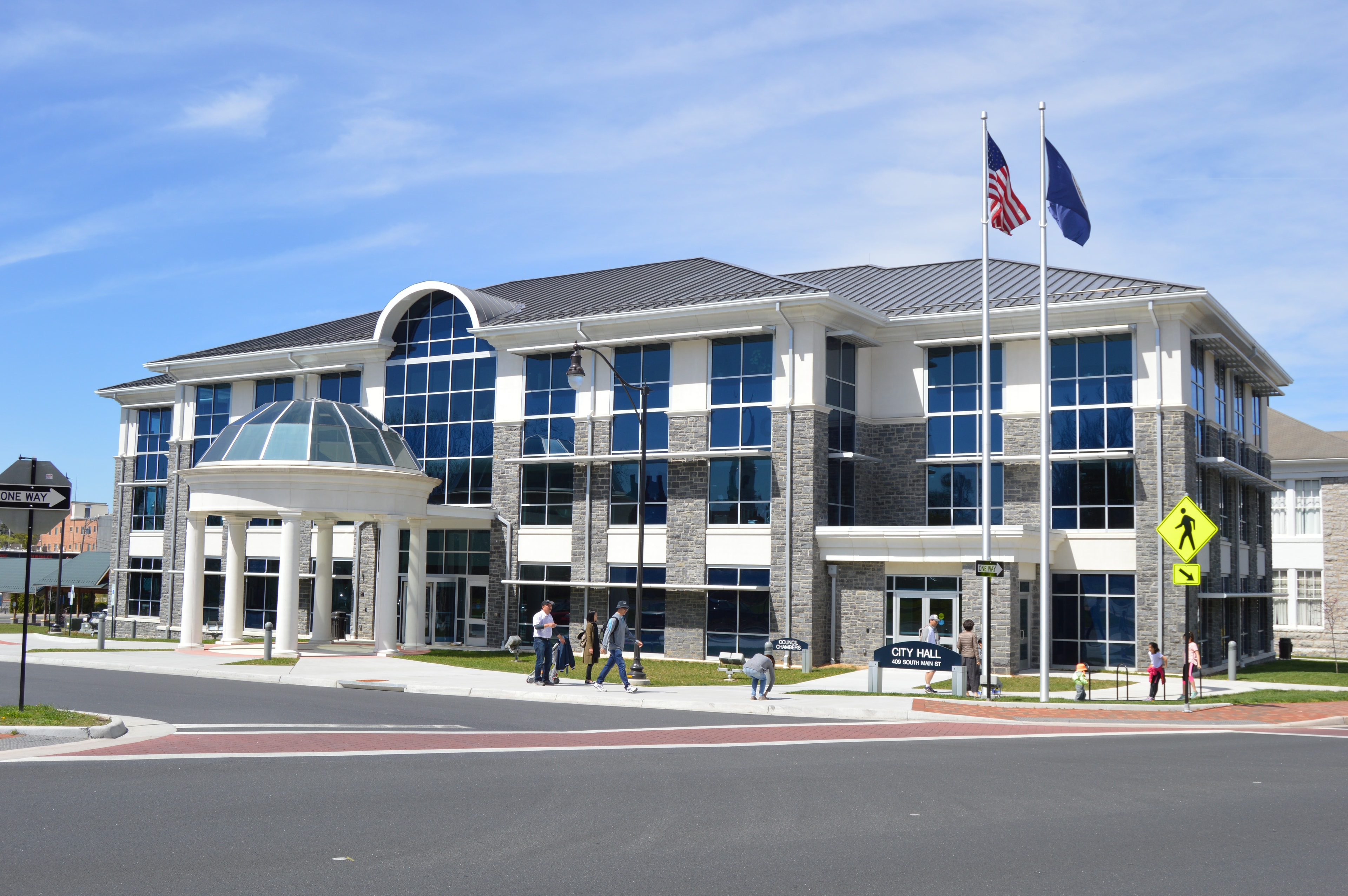 Community streetscape in Harrisonburg
